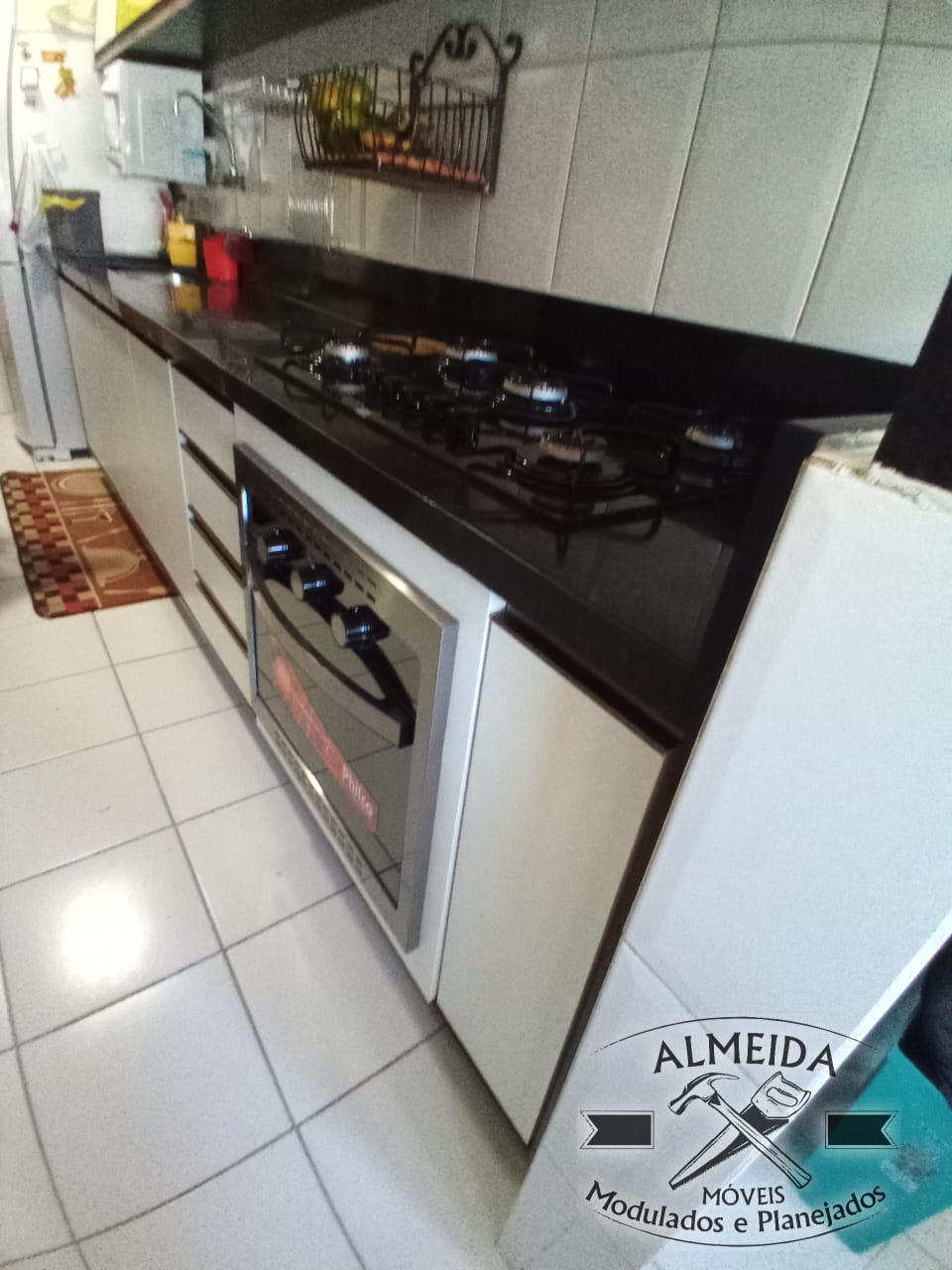 Cozinha amarela planejada